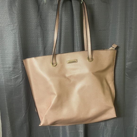 Tahari Light Pink Shoulder Bag Medium Sized Top Handle - Picture 1 of 7